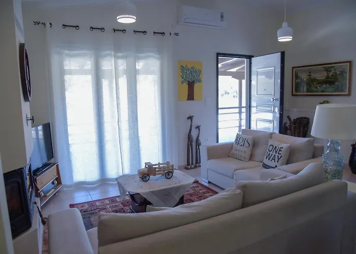 Limnia Holiday home *