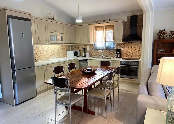 Holiday home Limnia Kondaraina